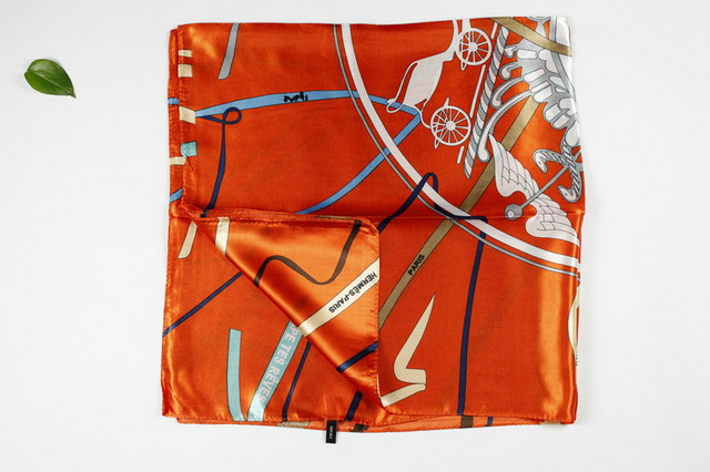 Hermes square scarf 02